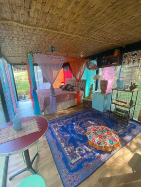 Nirvana Glamping, Nature Glass Chalet